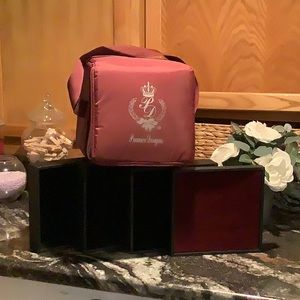 Premier design. Beautiful jewelry bag